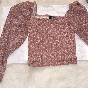 Die & More size small dusty rose floral smocked boho top